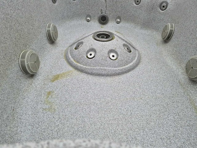 Sundance spa 4 persoons jacuzzi en buitenspa - afbeelding 5 van  21
