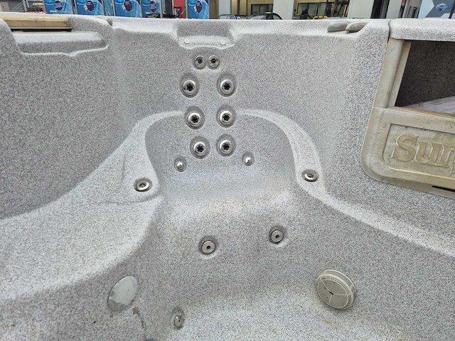 Sundance spa 4 persoons jacuzzi en buitenspa - afbeelding 12 van  21