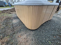 Sundance spa 4 persoons jacuzzi en buitenspa - afbeelding 13 van  17