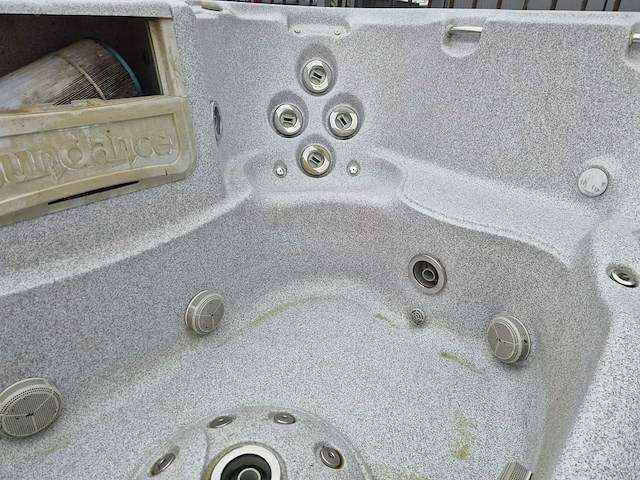 Sundance spa 4 persoons jacuzzi en buitenspa - afbeelding 7 van  24