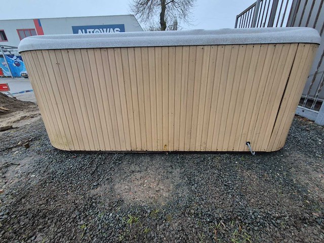 Sundance spa 4 persoons jacuzzi en buitenspa - afbeelding 2 van  19