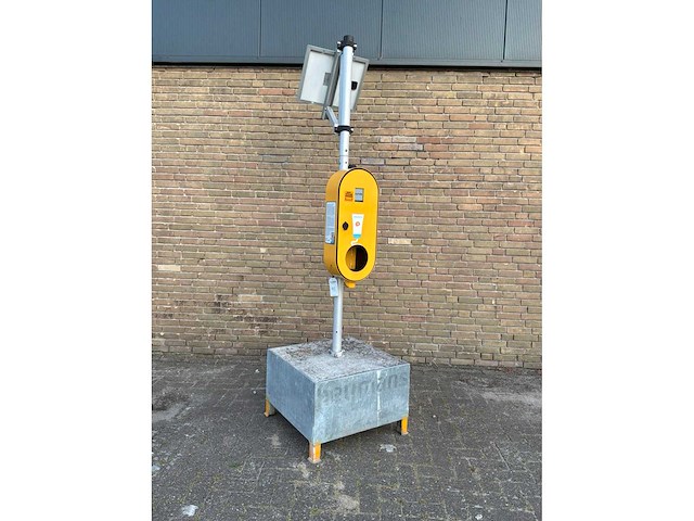 Sundo zonnebrand dispensor met zonnepaneel - afbeelding 2 van  8