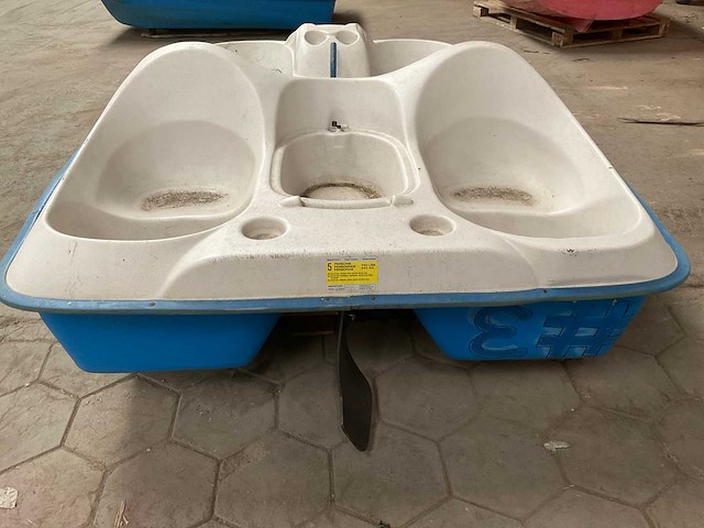 Sundolphin 5 pedal boat - afbeelding 2 van  6