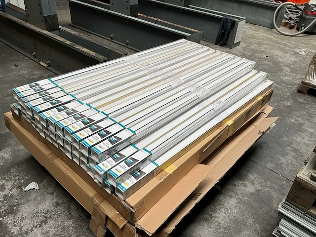 Sunfun rolgordijn taupe (41x) - afbeelding 1 van  3