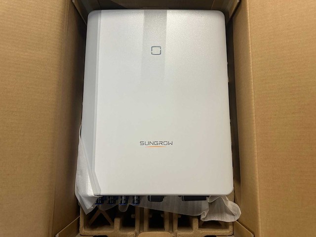 Sungrow - sg15rt premium - 15k omvormer t.b.v. zonnepanelen - afbeelding 1 van  4
