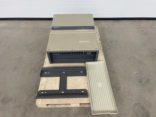 Sungrow - sg30ktl - gebruikte 30 kw omvormer - afbeelding 2 van  5