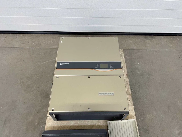 Sungrow - sg30ktl - gebruikte 30 kw omvormer - afbeelding 1 van  5