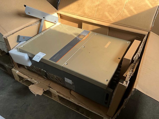 Sungrow sun acces sg50ktl-m omvormer - afbeelding 2 van  8