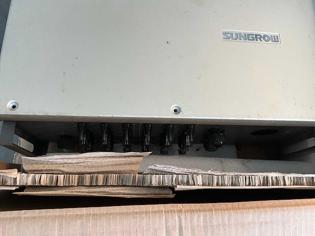 Sungrow sun acces sg50ktl-m omvormer - afbeelding 6 van  8