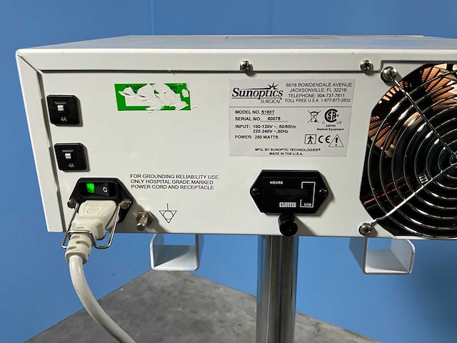 Sunoptics titan180 chirurgische xenon lichtbron - afbeelding 5 van  5