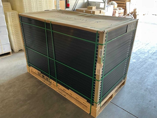 Sunpower spr-max3-410-blk zonnepanelen (26x) - afbeelding 1 van  3