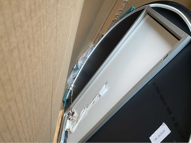 Sunrice spiegel anticondens met ledverlichting 140x119cm - afbeelding 3 van  3