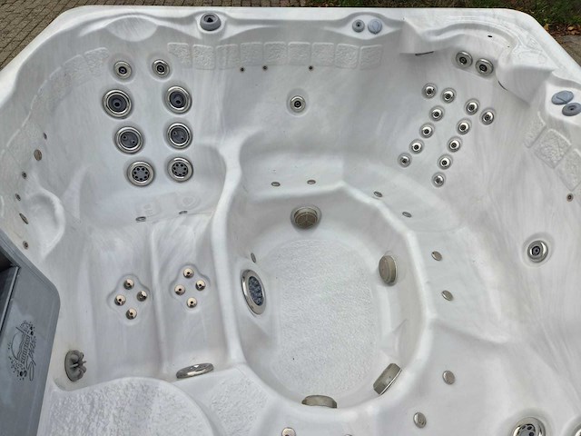 Sunrise 6 persoons jacuzzi en buitenspa - afbeelding 14 van  28