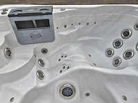 Sunrise 6 persoons jacuzzi en buitenspa - afbeelding 12 van  28