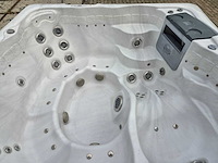 Sunrise 6 persoons jacuzzi en buitenspa - afbeelding 3 van  28