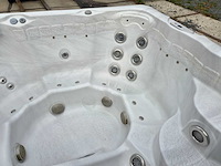Sunrise 6 persoons jacuzzi en buitenspa - afbeelding 9 van  28