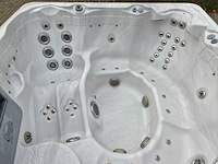 Sunrise 6 persoons jacuzzi en buitenspa - afbeelding 14 van  28