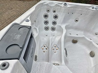 Sunrise 6 persoons jacuzzi en buitenspa - afbeelding 17 van  28