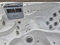 Sunrise 6 persoons jacuzzi en buitenspa - afbeelding 12 van  28