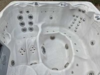 Sunrise 6 persoons jacuzzi en buitenspa - afbeelding 14 van  28