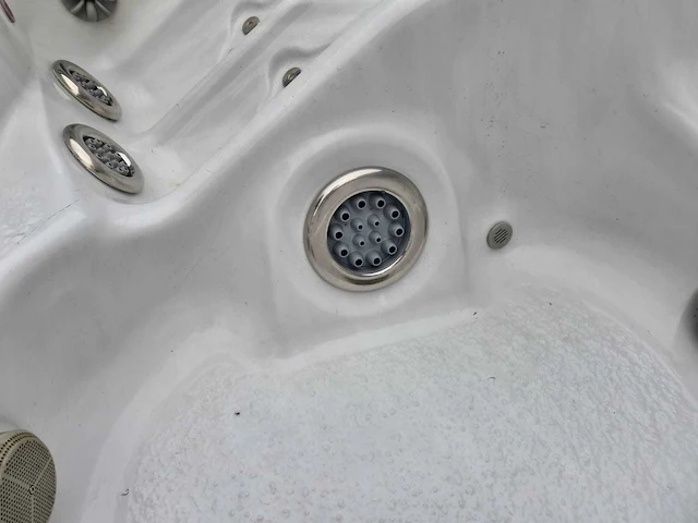 Sunrise 6 persoons jacuzzi en buitenspa - afbeelding 16 van  25