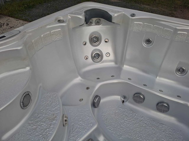 Sunrise 7 persoons jacuzzi en buitenspa - afbeelding 6 van  29