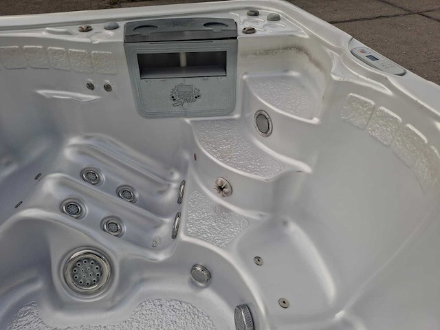 Sunrise 7 persoons jacuzzi en buitenspa - afbeelding 7 van  29