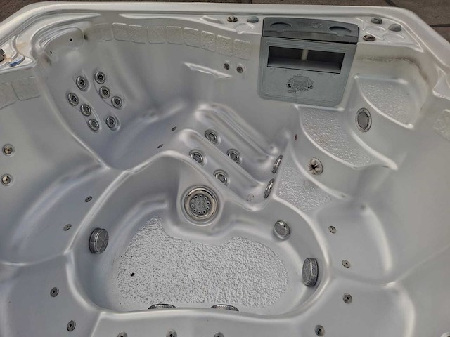 Sunrise 7 persoons jacuzzi en buitenspa - afbeelding 8 van  29
