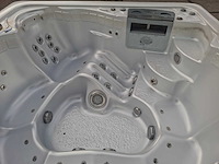 Sunrise 7 persoons jacuzzi en buitenspa - afbeelding 8 van  29