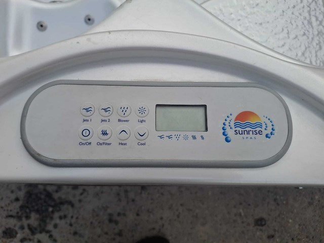 Sunrise 7 persoons jacuzzi en buitenspa - afbeelding 15 van  29