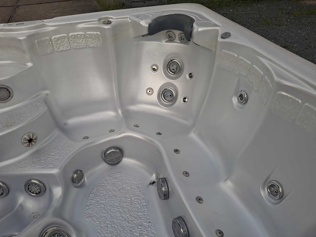 Sunrise 7 persoons jacuzzi en buitenspa - afbeelding 22 van  29