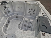 Sunrise 7 persoons jacuzzi en buitenspa - afbeelding 24 van  29