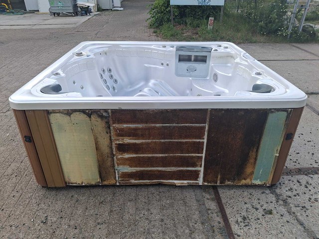 Sunrise 7 persoons jacuzzi en buitenspa - afbeelding 29 van  29