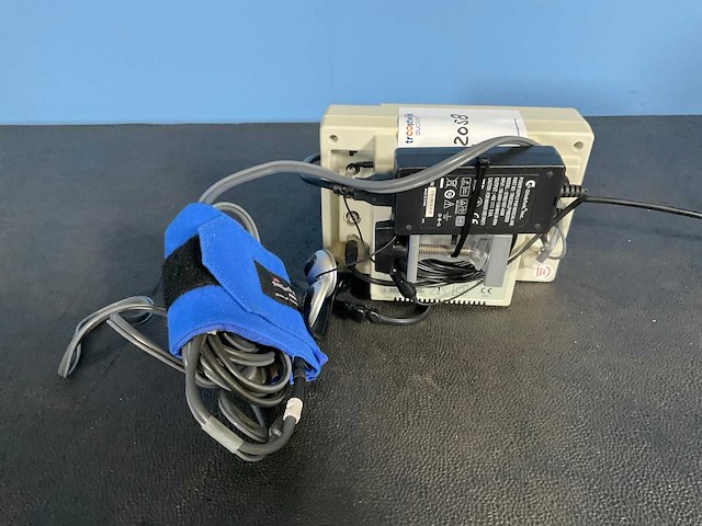 Suntech - patient monitor - 2011 - afbeelding 4 van  5