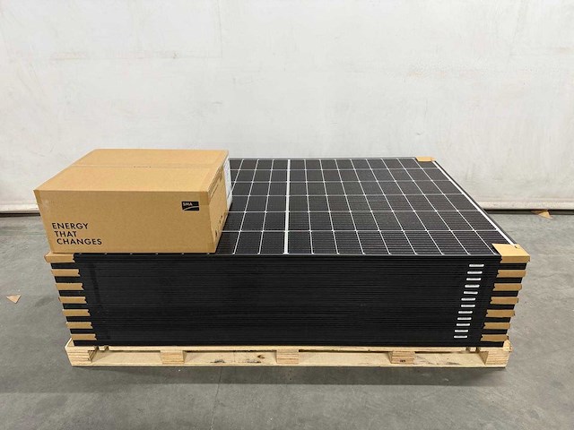 Suntech - set van 14 zonnepanelen (405 wp) - sma 5kw omvormer - afbeelding 1 van  6
