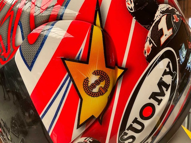 Suomy - limited edition 0180/1000 - bargy design max biaggi - afbeelding 4 van  8