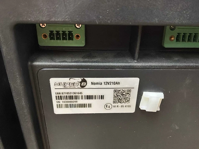 Super b nomia 12v 210ah lithium accu (4x) - afbeelding 3 van  3