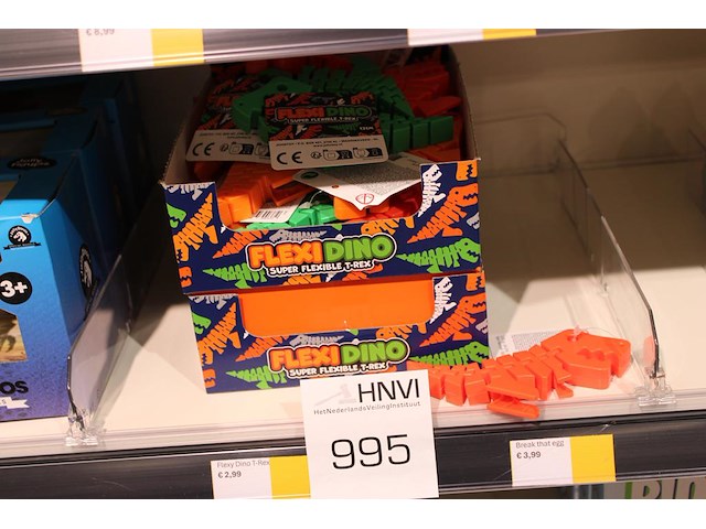 Super flexibele t-rexen in een volle en een aangebroken doos. - afbeelding 1 van  2