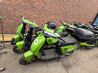 Super soco - go sharing - e-scooter (9x) - afbeelding 2 van  8