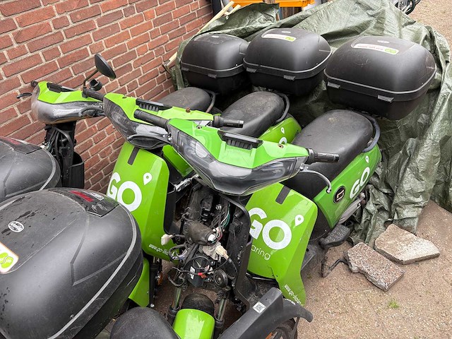 Super soco - go sharing - e-scooter (9x) - afbeelding 8 van  8