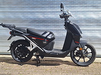 Super soco cpx 45 km elektrische bromscooter - afbeelding 6 van  7