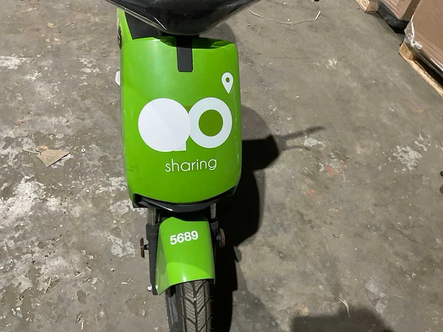 Super soco cux go sharing e-scooter - afbeelding 6 van  17