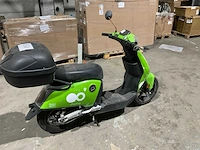 Super soco cux go sharing e-scooter - afbeelding 12 van  17