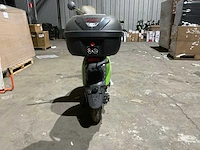 Super soco cux go sharing e-scooter - afbeelding 14 van  17