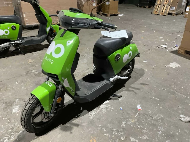 Super soco cux go sharing e-scooter - afbeelding 1 van  15