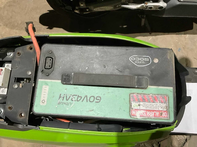 Super soco cux go sharing e-scooter - afbeelding 6 van  14