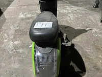 Super soco cux go sharing e-scooter - afbeelding 12 van  14