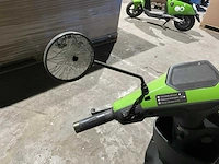 Super soco cux go sharing e-scooter - afbeelding 14 van  14