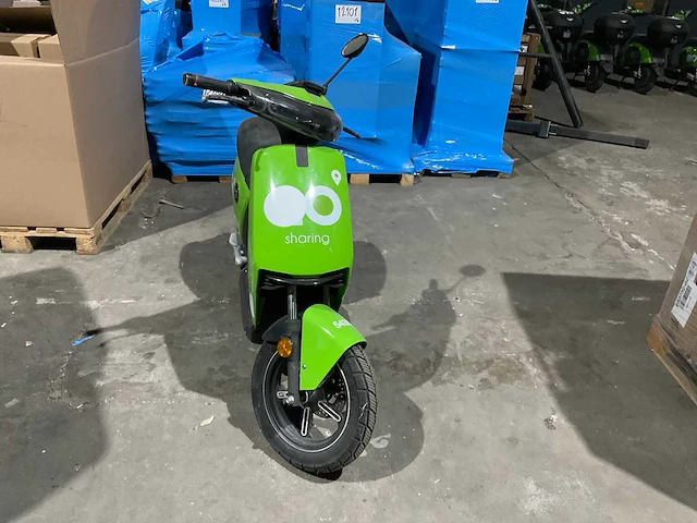 Super soco cux go sharing e-scooter - afbeelding 6 van  13