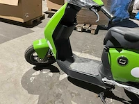 Super soco cux go sharing e-scooter - afbeelding 11 van  13